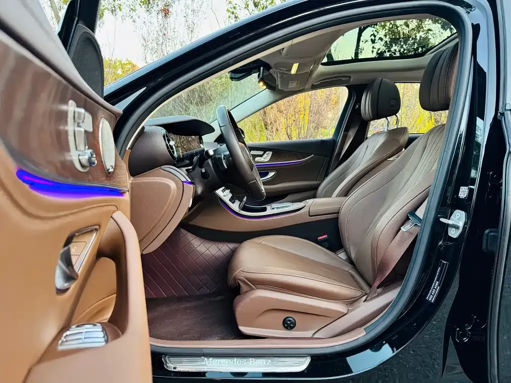 Mercedes-Benz E-Class 2023 из CN, фото 3