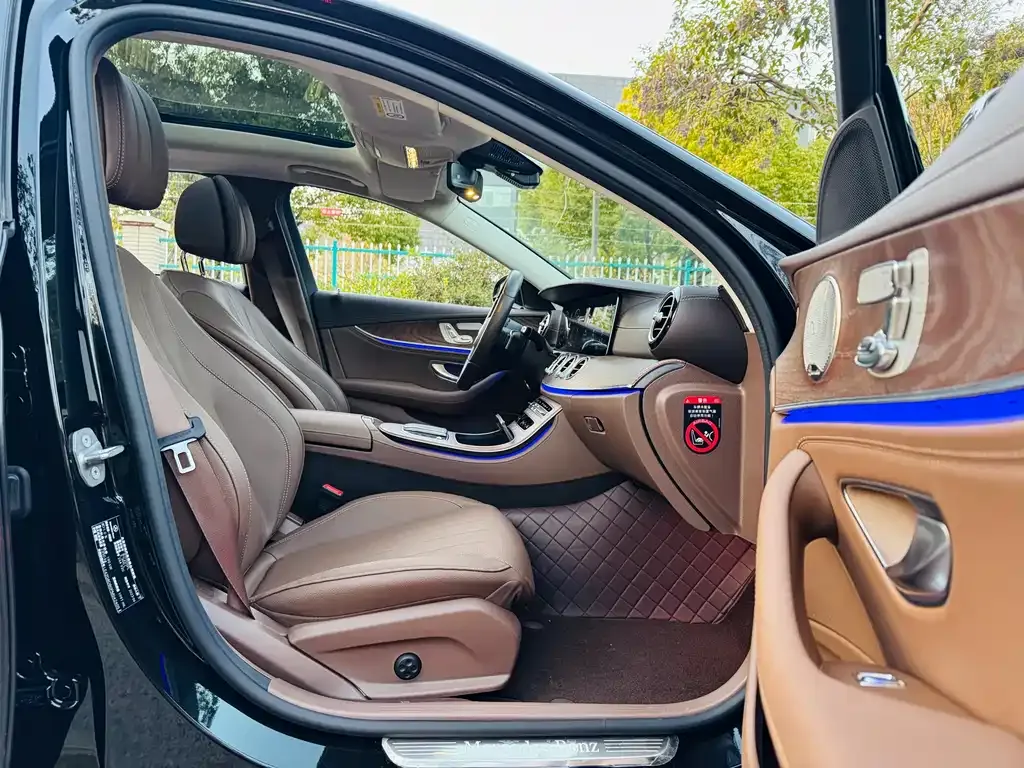 Mercedes-Benz E-Class 2023 из CN, фото 7