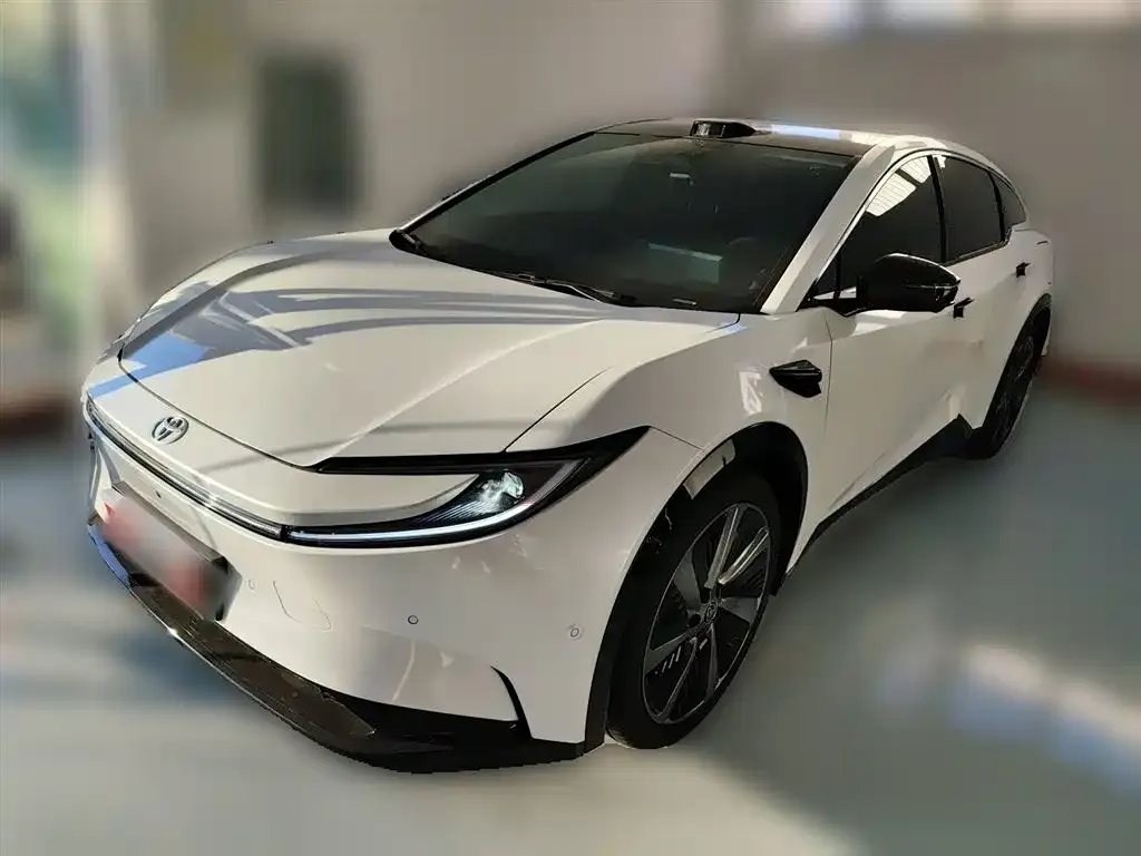 Toyota bZ5 2025 из CN, фото 1
