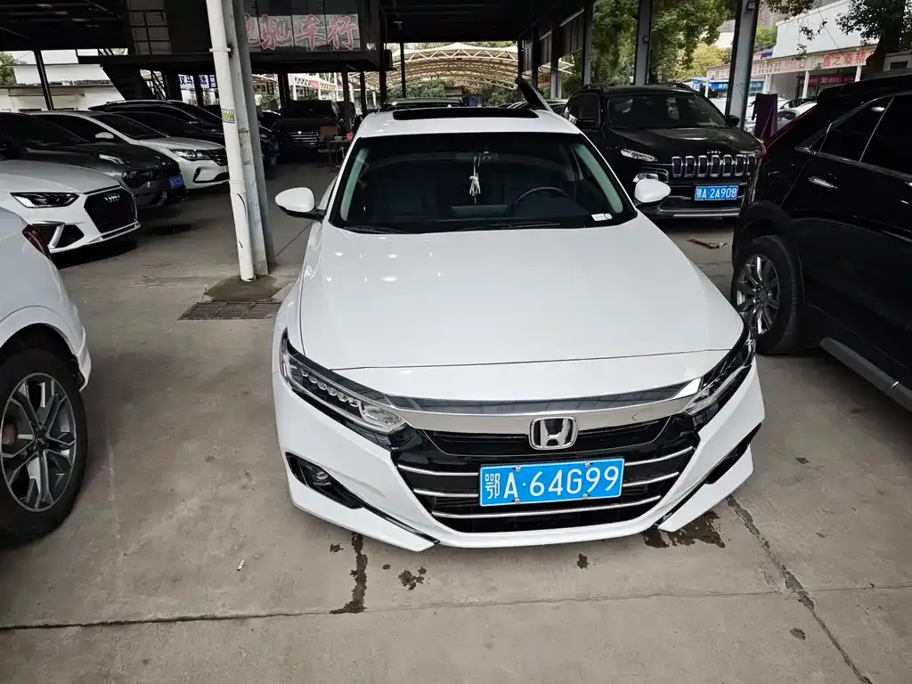 Honda Accord 2022 из CN, фото 2