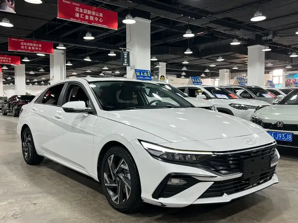 Hyundai Elantra 2025 из CN, фото 2