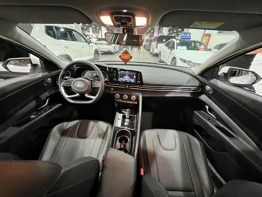 Hyundai Elantra 2025 из CN, фото 7