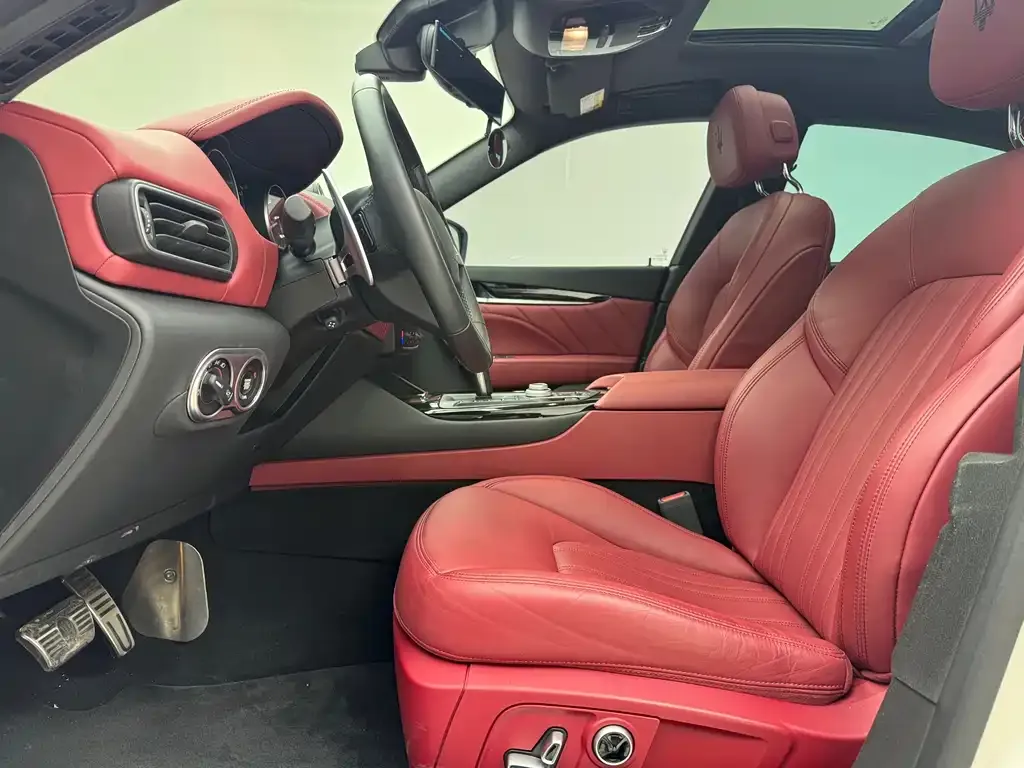 Maserati Levante 2024 из CN, фото 5
