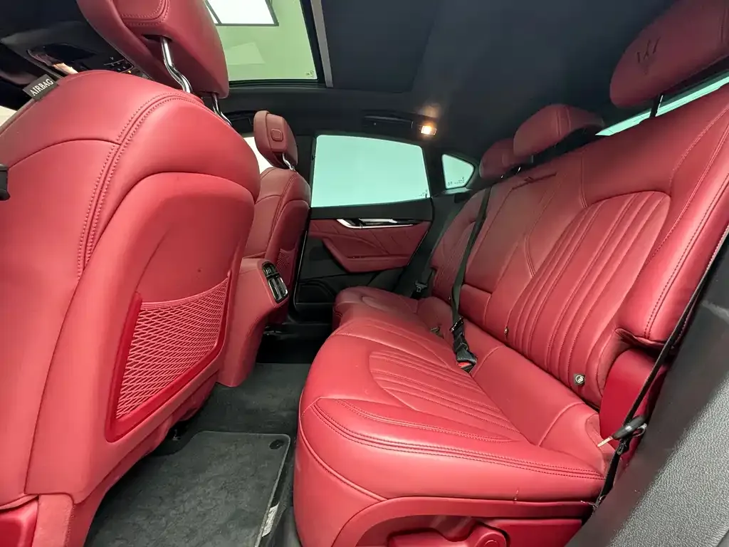 Maserati Levante 2024 из CN, фото 6