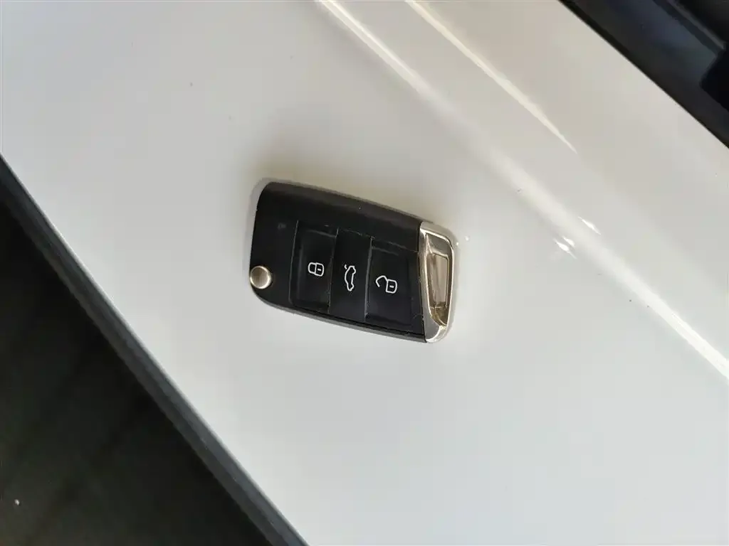 Volkswagen Lavida 2022 из CN, фото 9