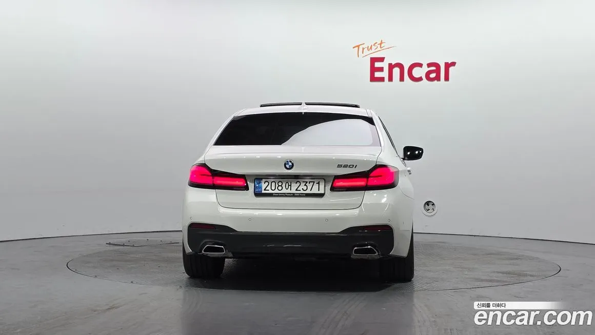 BMW 5-Series 2023 из KR, фото 4