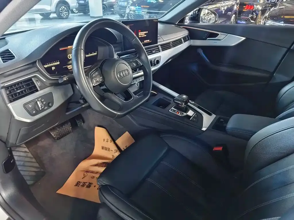 Audi A4L 2022 из CN, фото 10