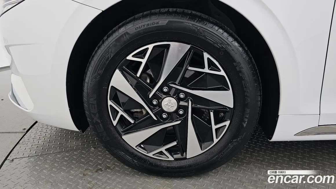 Hyundai Grandeur 2023 из KR, фото 9