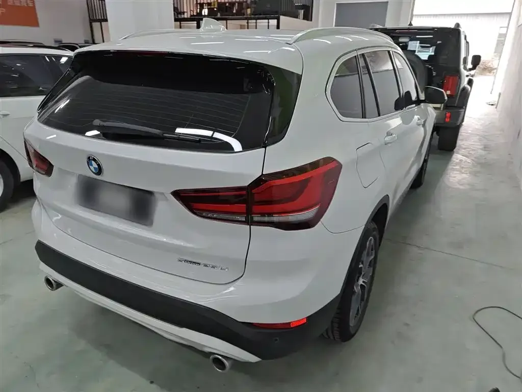 BMW X1 2021 из CN, фото 8