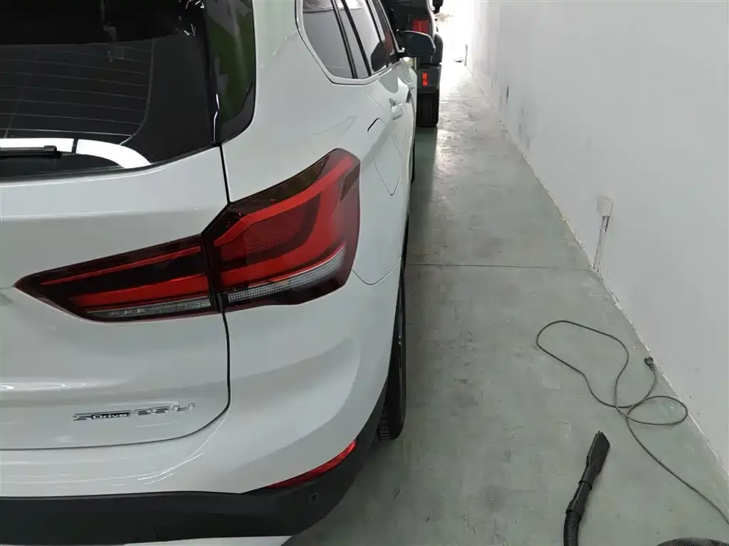 BMW X1 2021 из CN, фото 4