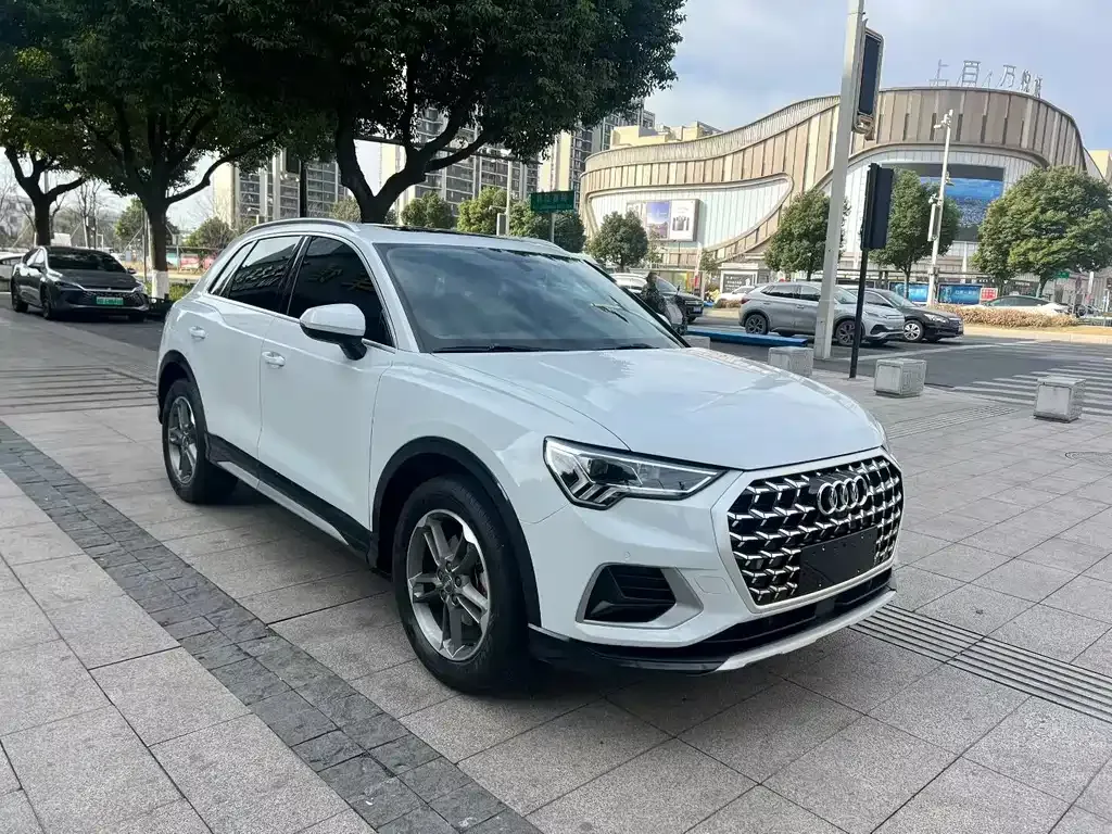 Audi Q3 2021 из CN, фото 2
