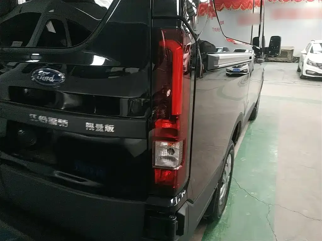 Ford Transit T8 2025 из CN, фото 6