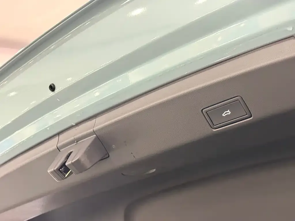 Volkswagen Passat 2024 из CN, фото 3