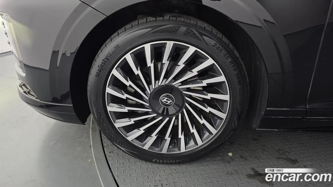 Hyundai Grandeur 2023 из KR, фото 8