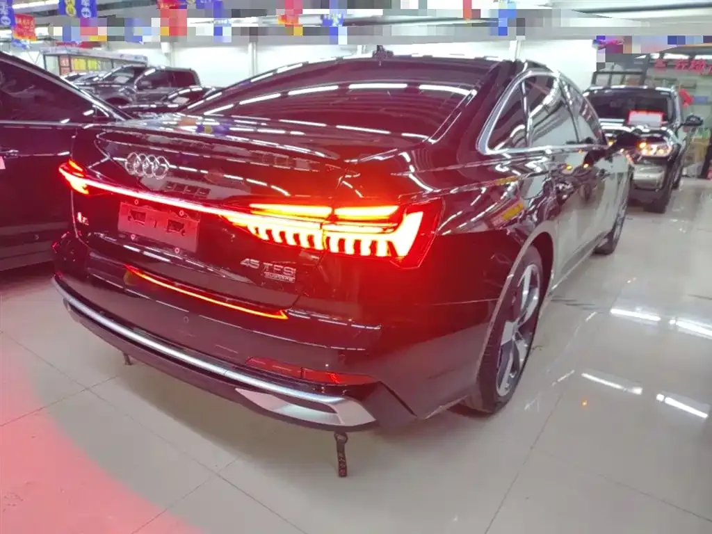 Audi A6L 2023 из CN, фото 4