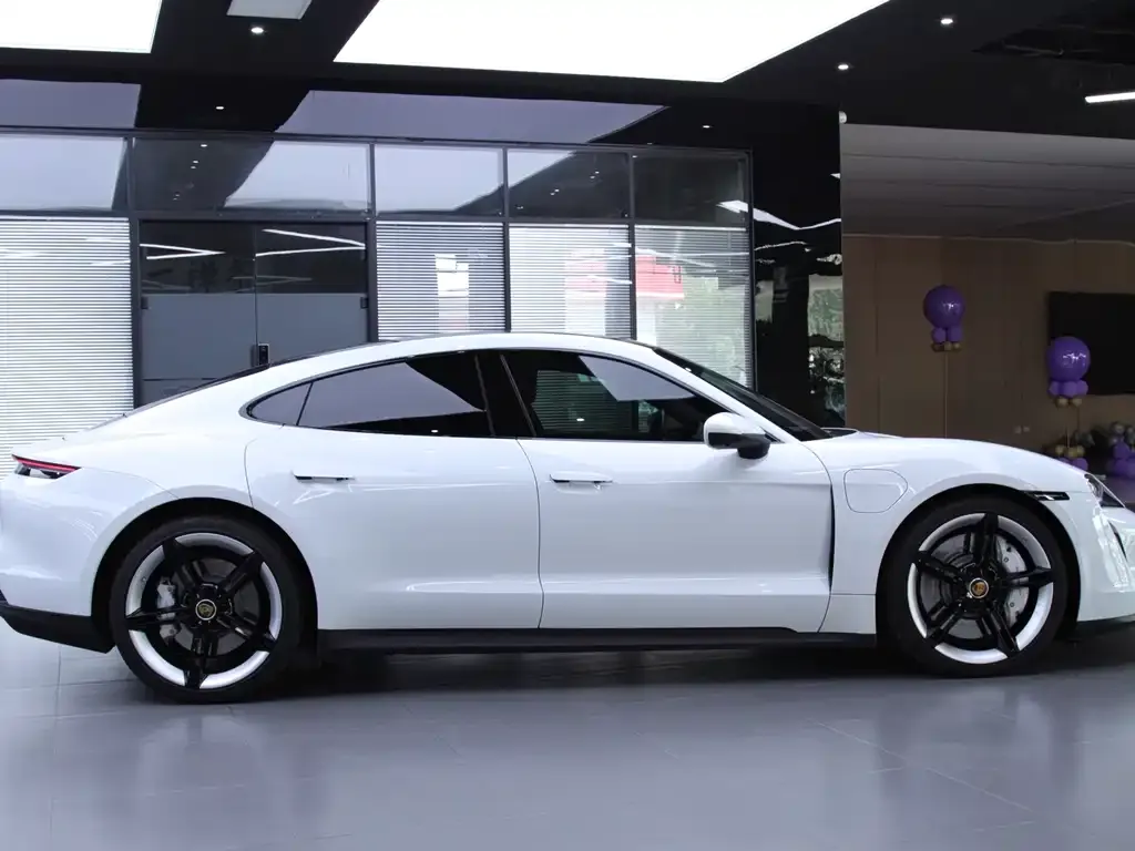Porsche Taycan 2023 из CN, фото 2