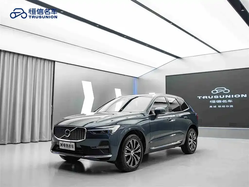 Volvo XC60 2022 из CN, фото 1