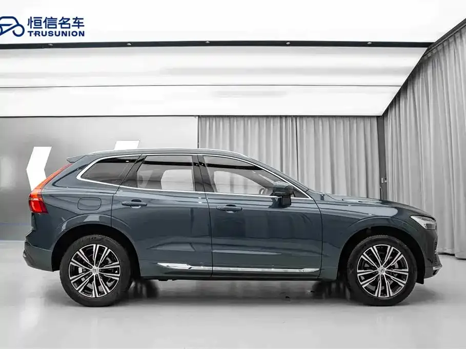 Volvo XC60 2022 из CN, фото 2