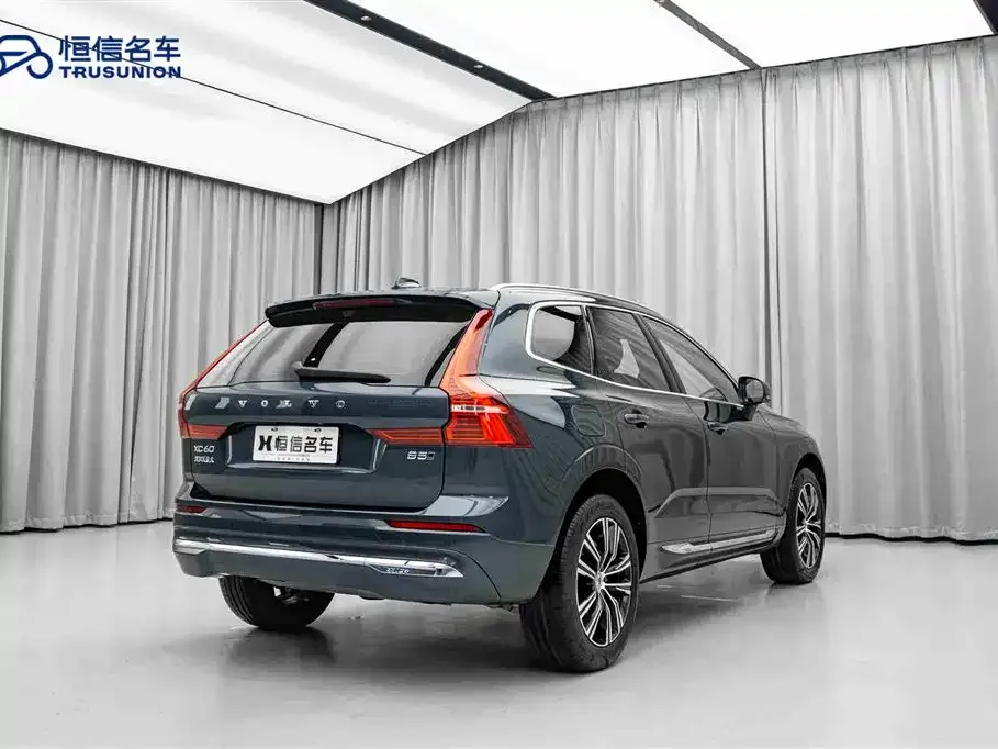 Volvo XC60 2022 из CN, фото 3