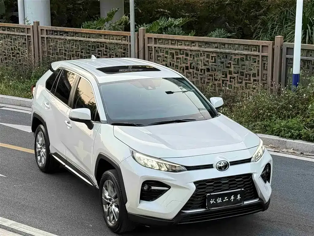 Toyota Wildlander 2023 из CN, фото 10