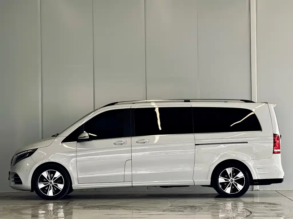 Mercedes-Benz V-Class 2021 из CN, фото 2