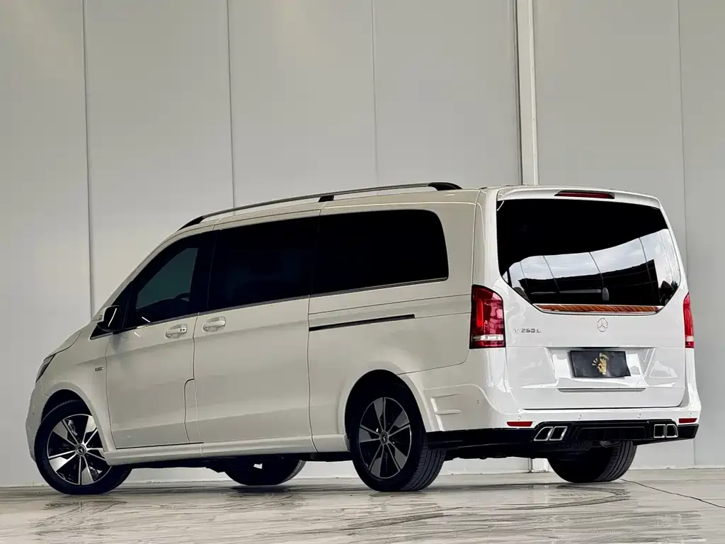 Mercedes-Benz V-Class 2021 из CN, фото 4