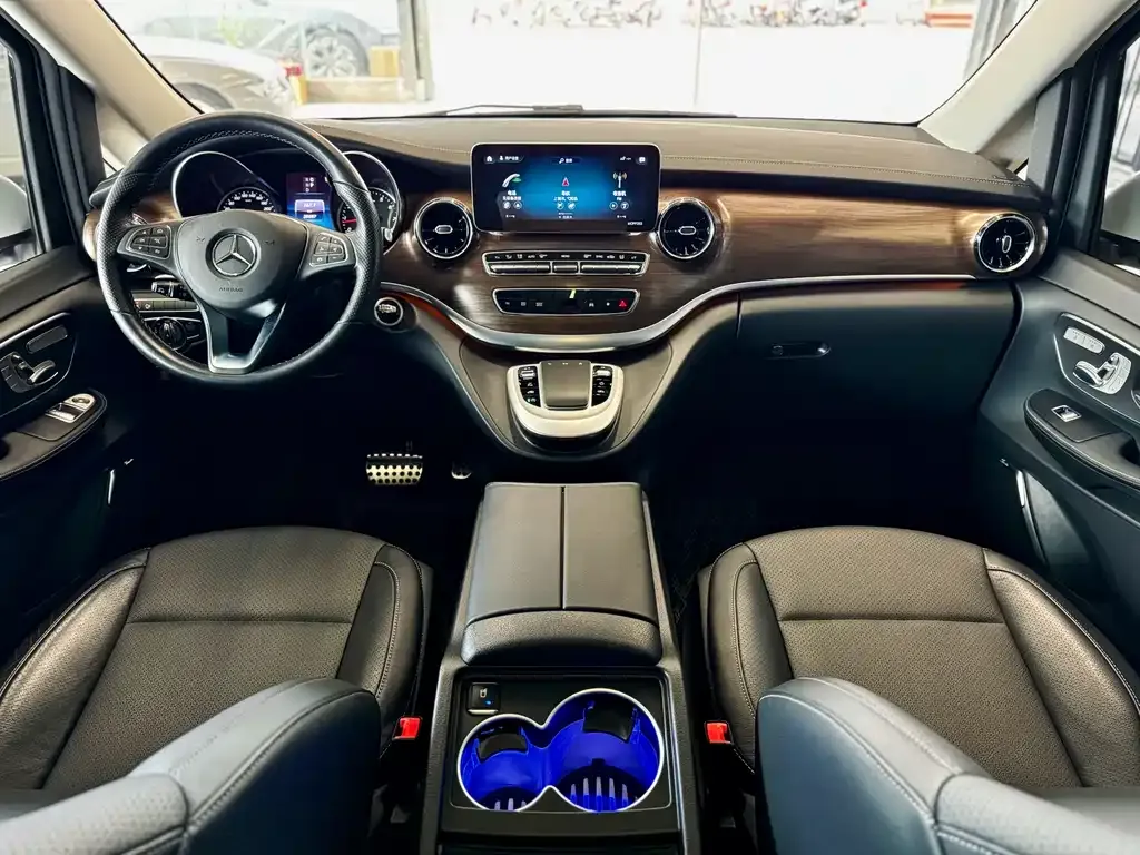 Mercedes-Benz V-Class 2021 из CN, фото 9