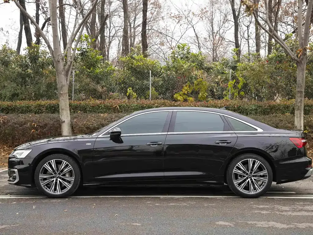 Audi A6L 2024 из CN, фото 10