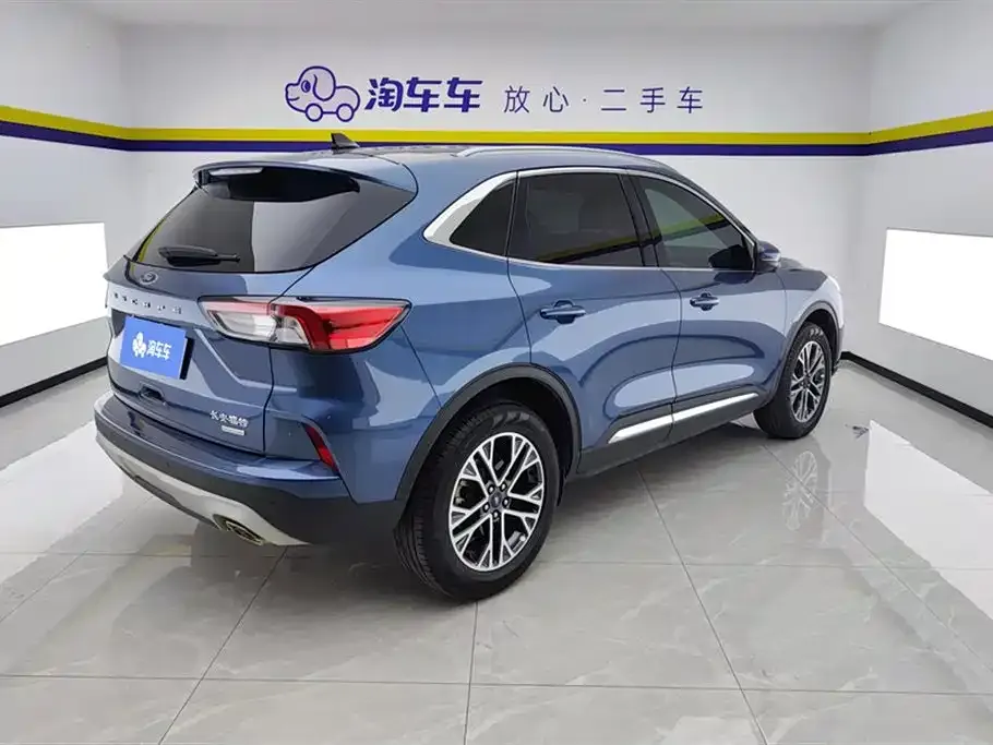 Ford Escape 2022 из CN, фото 3