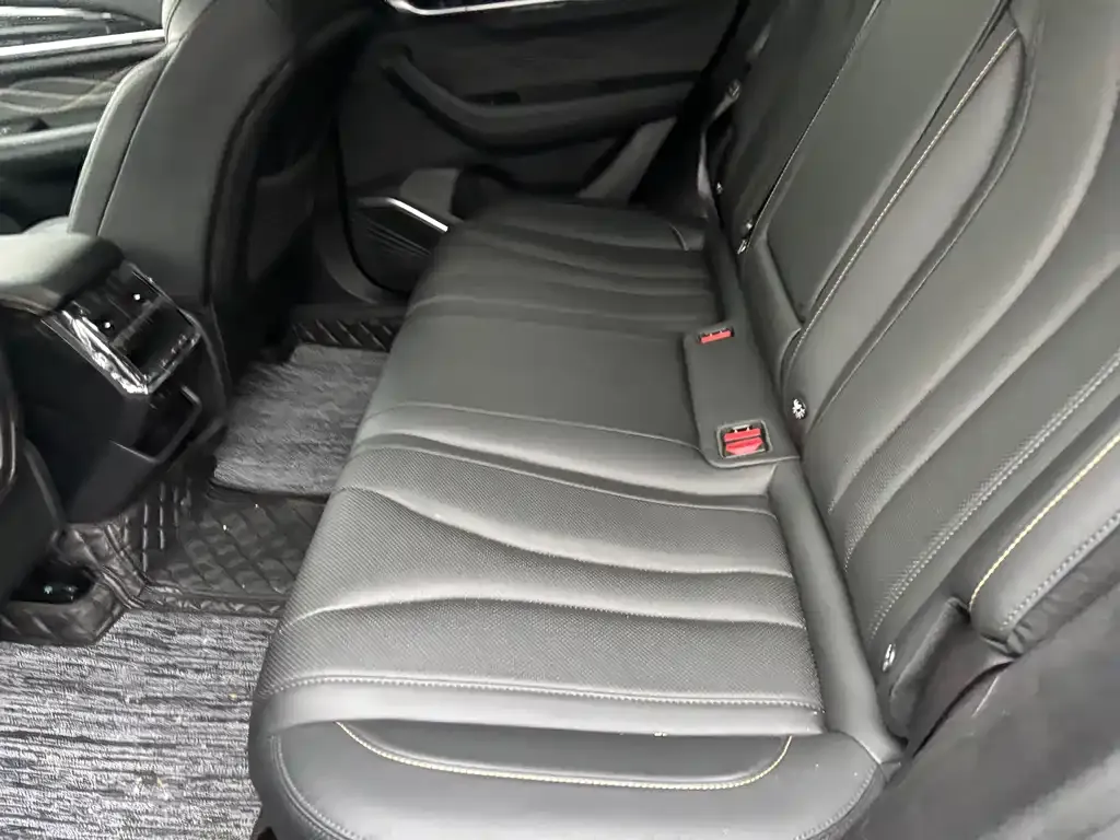 Geely Xingyue L 2024 из CN, фото 5
