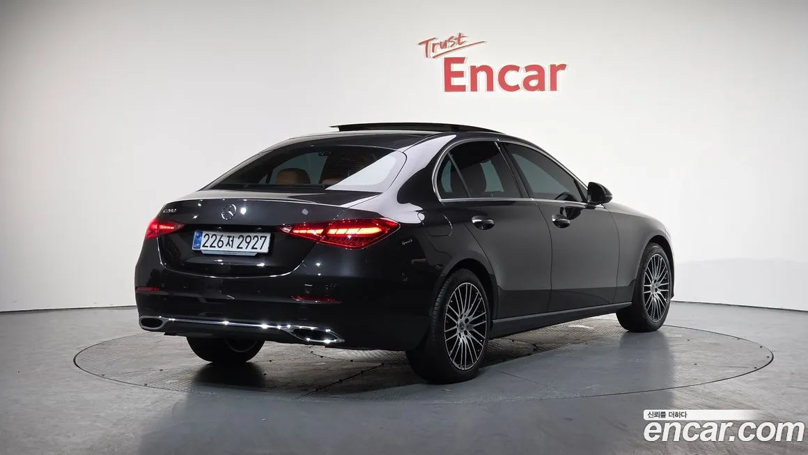Mercedes-Benz C-Class 2025 из KR, фото 2