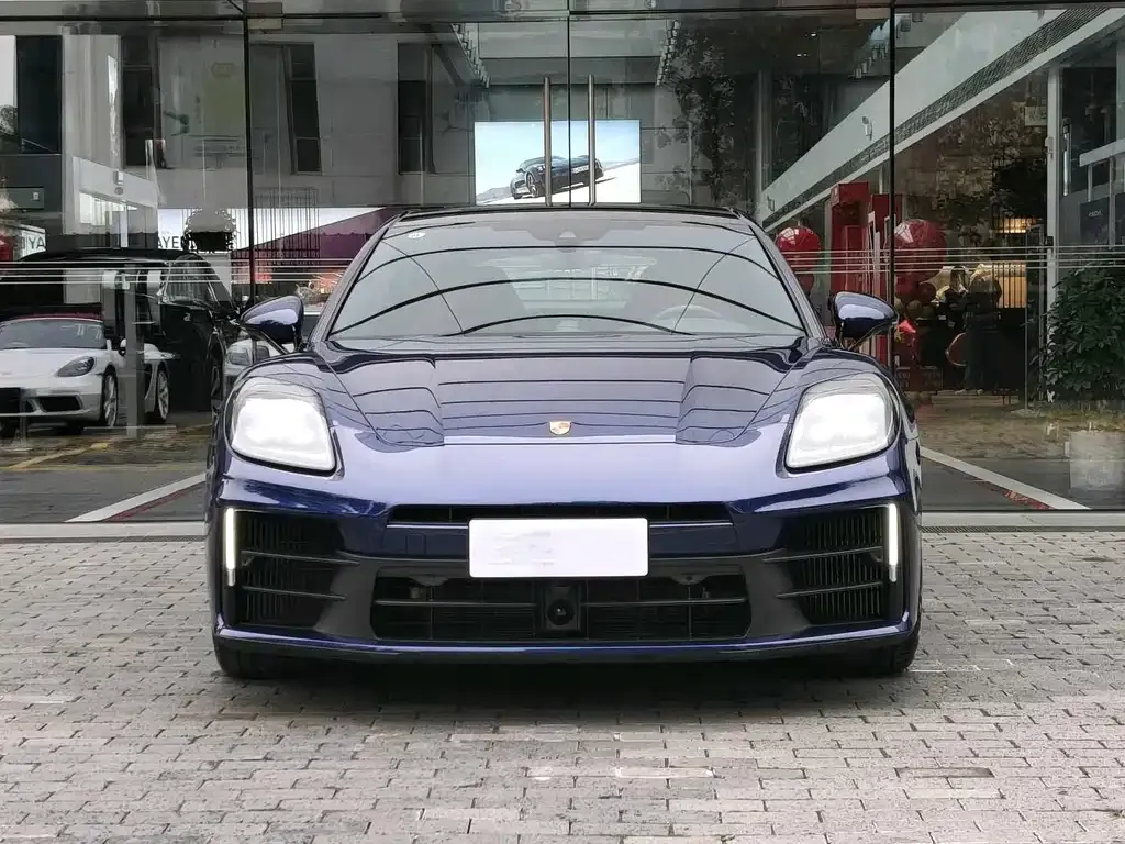 Porsche Panamera 2025 из CN, фото 8