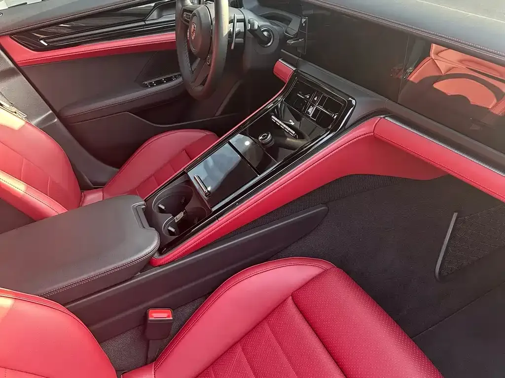 Porsche Panamera 2025 из CN, фото 6