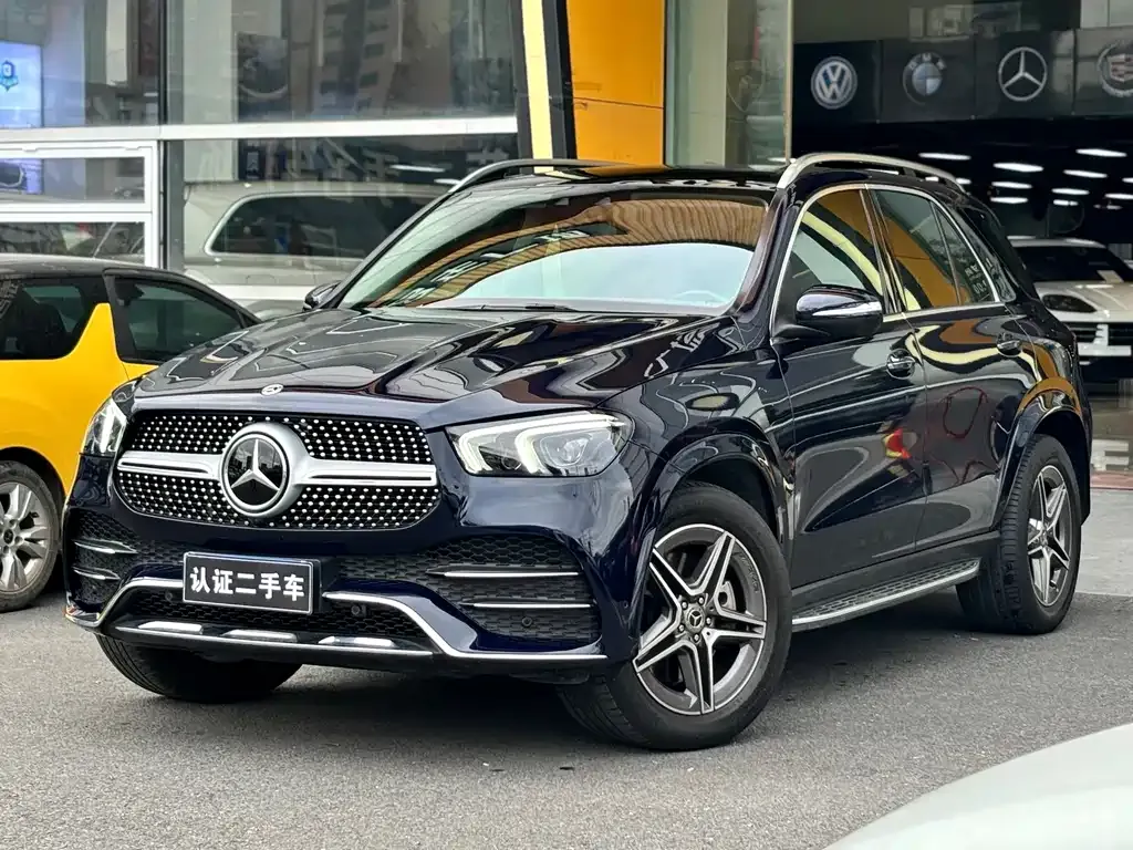 Mercedes-Benz GLE — фото 1