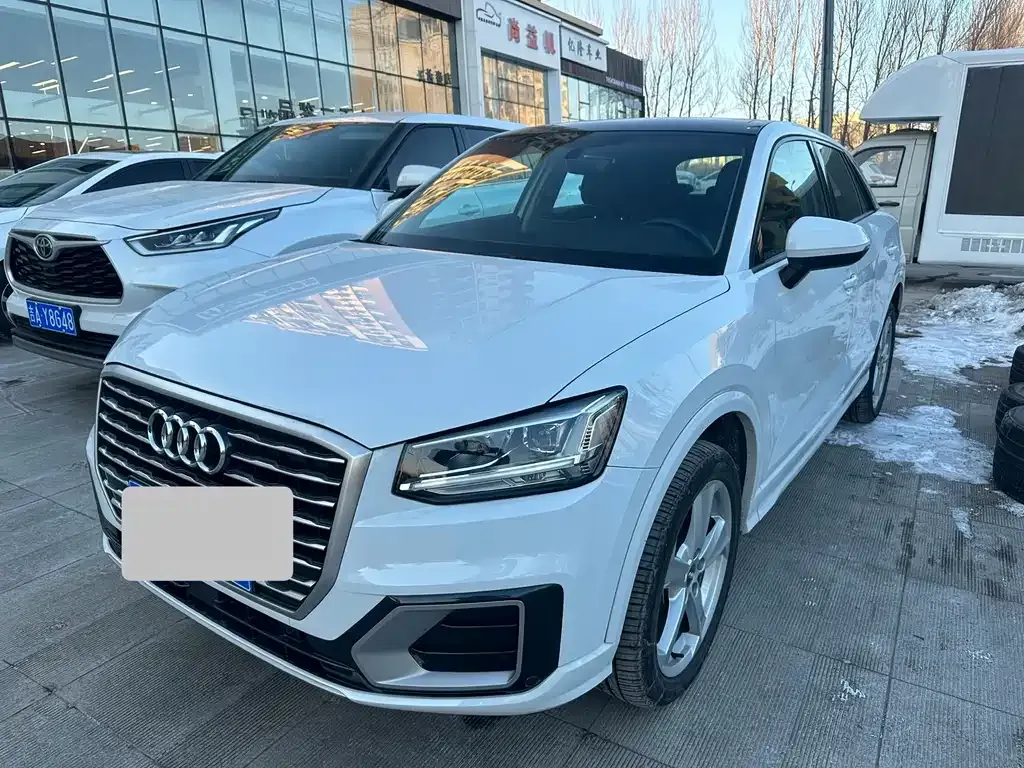 Audi Q2L 2021 из CN, фото 1