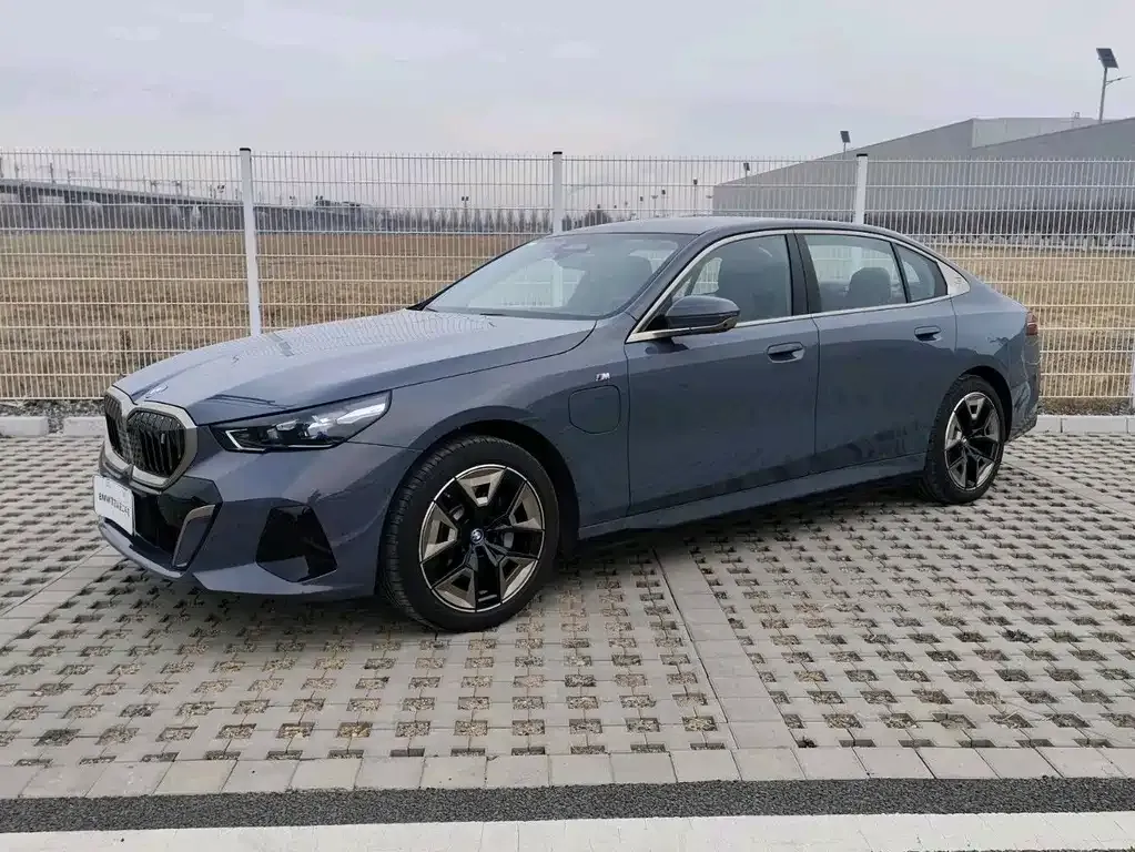 BMW i5 2025 из CN, фото 1