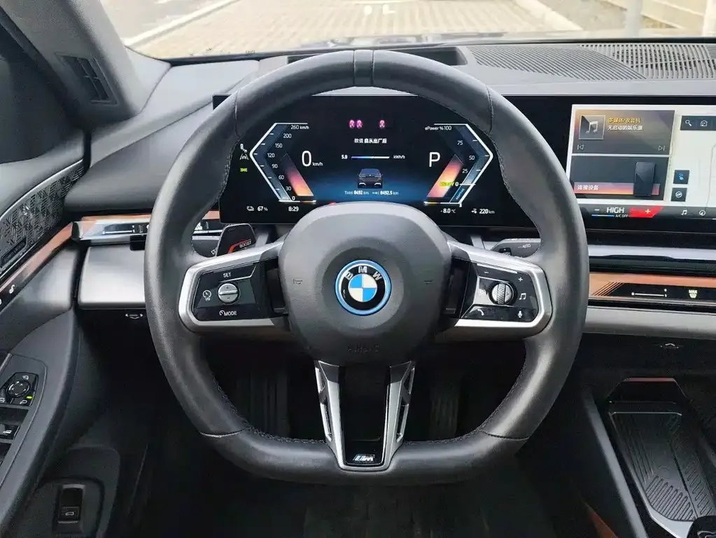 BMW i5 2025 из CN, фото 4