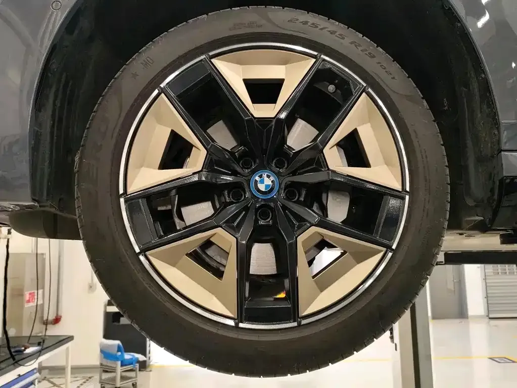 BMW i5 2025 из CN, фото 9