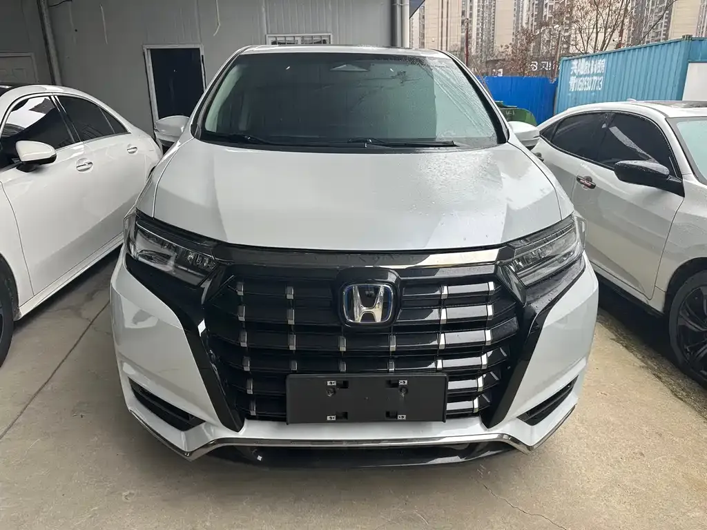 Honda Elysion 2024 из CN, фото 3