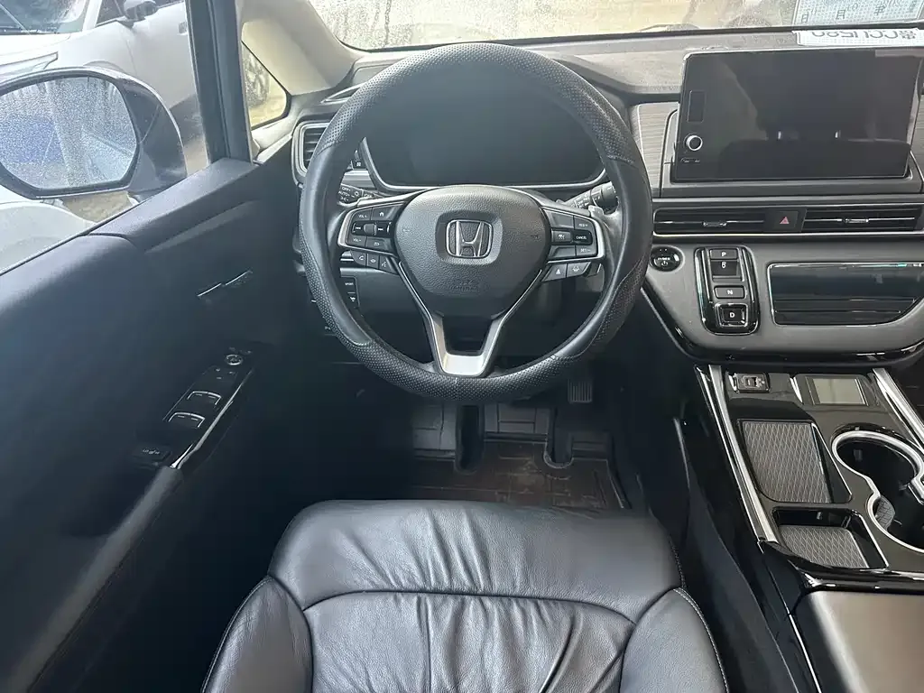 Honda Elysion 2024 из CN, фото 9
