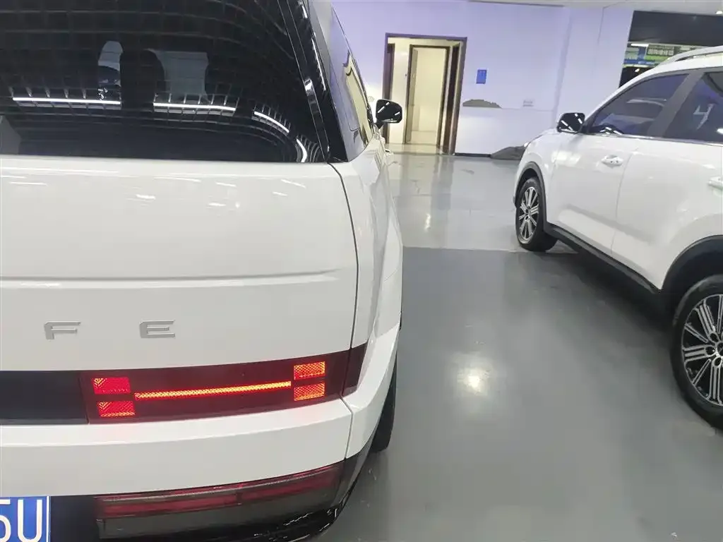 Hyundai Santa Fe 2025 из CN, фото 3