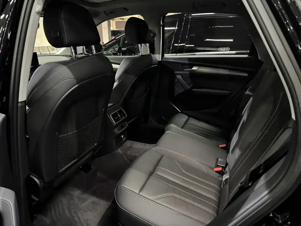 Audi Q5L 2023 из CN, фото 7
