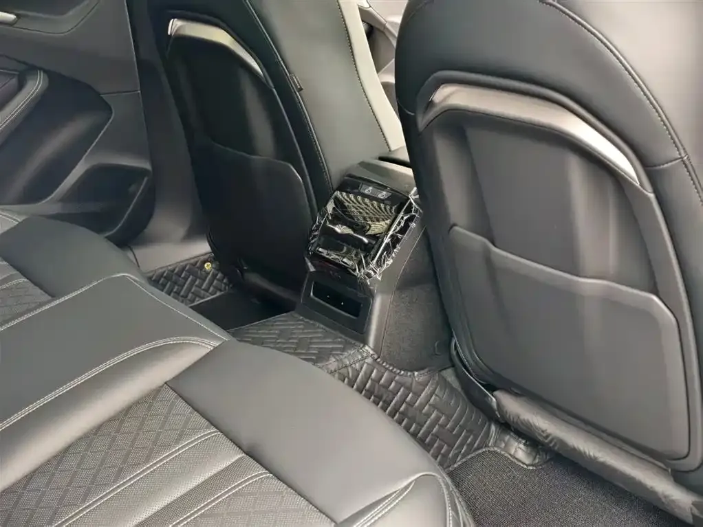Audi A5L 2025 из CN, фото 5