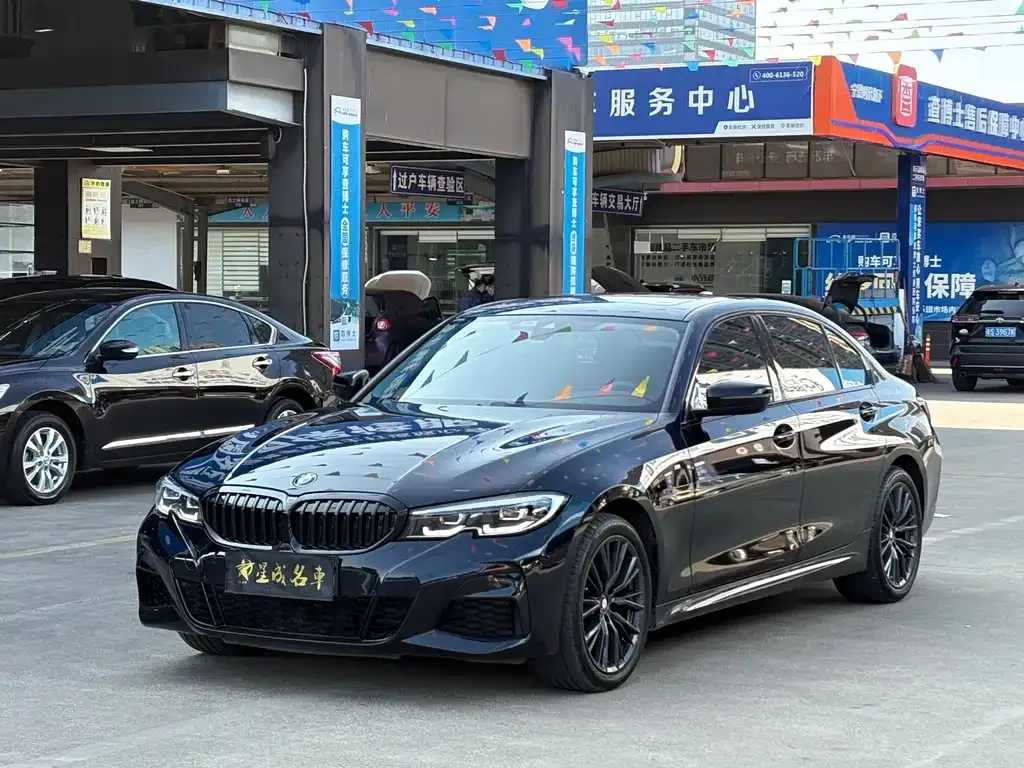 BMW 3 Series 2022 из CN, фото 1