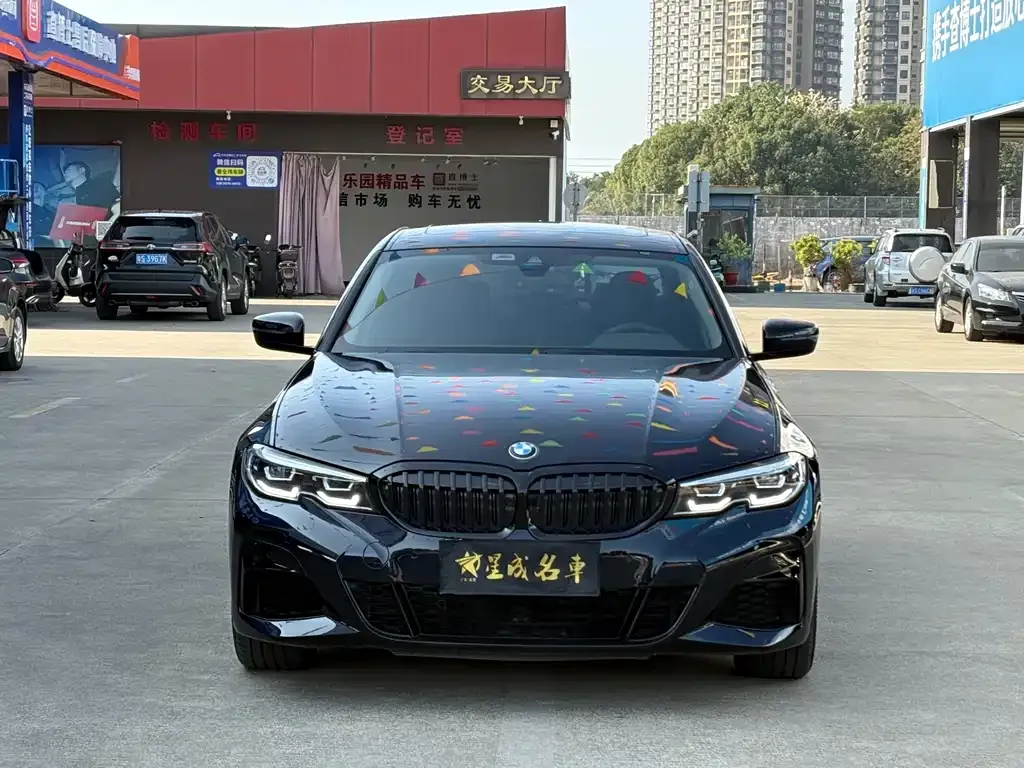 BMW 3 Series 2022 из CN, фото 2