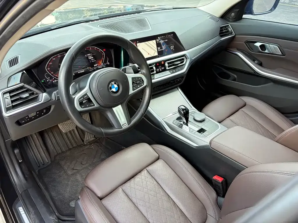 BMW 3 Series 2022 из CN, фото 9