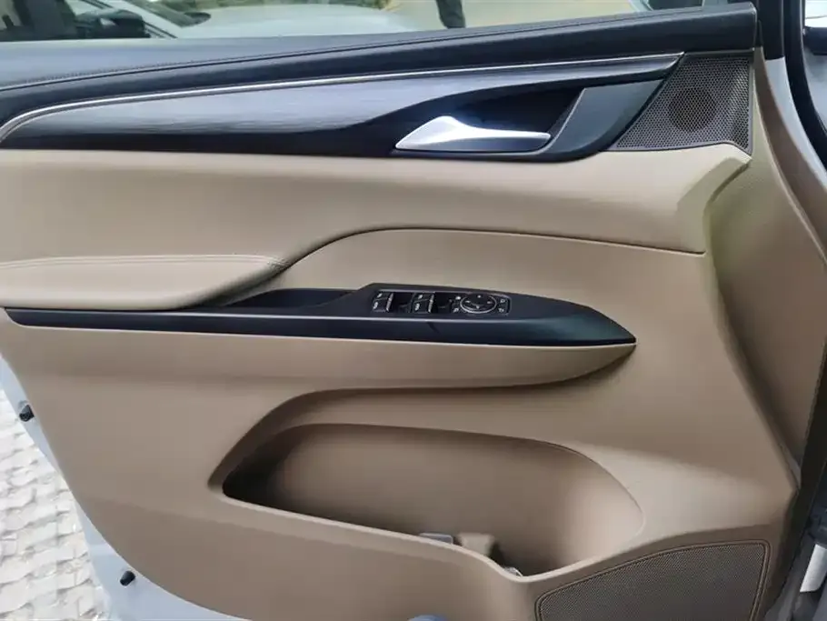 Buick GL8 2021 из CN, фото 7