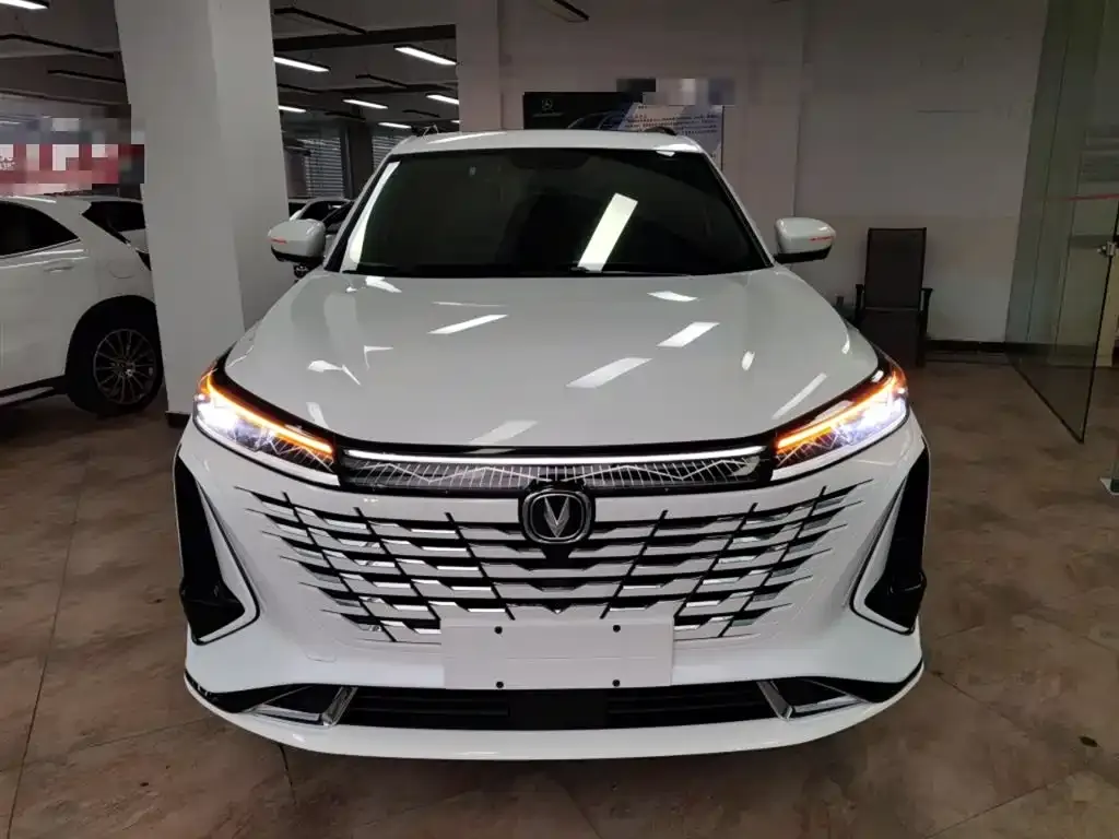 Changan CS75PLUS 2024 из CN, фото 3