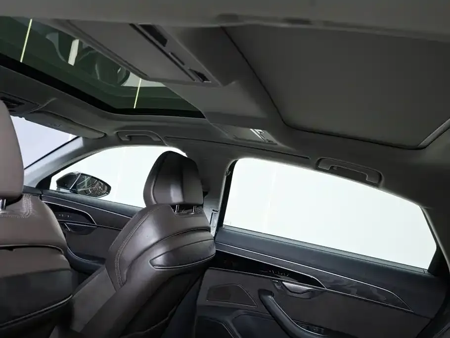 Audi A8 2021 из CN, фото 1