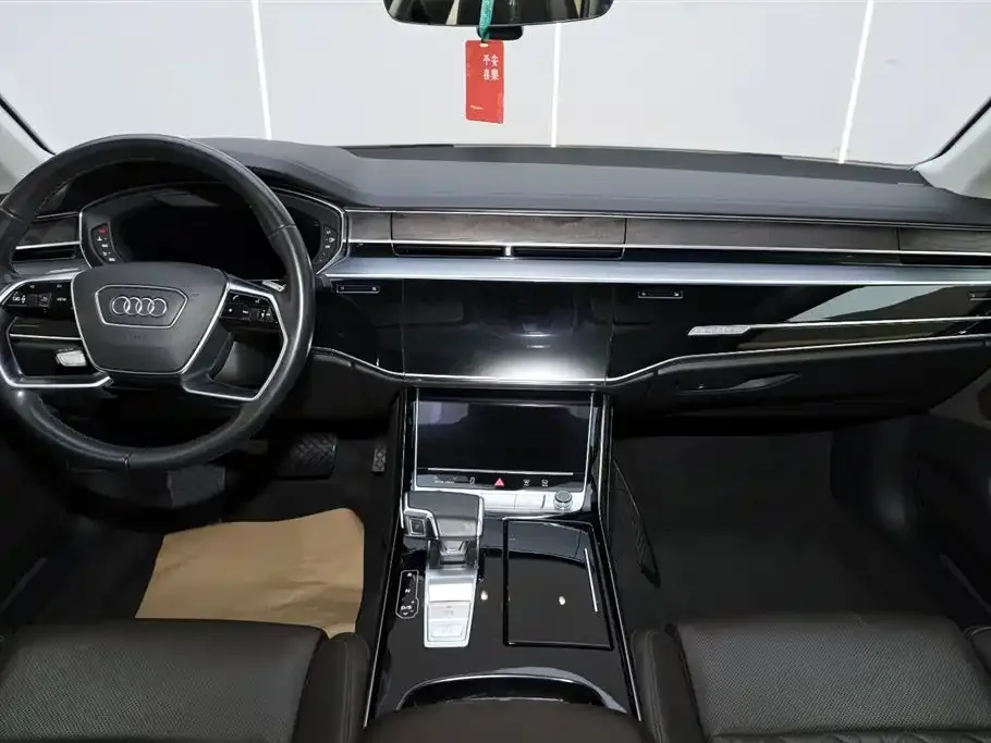 Audi A8 2021 из CN, фото 5